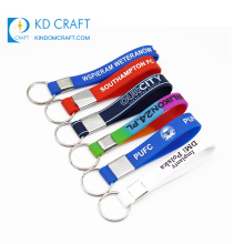 High quality custom made logo colorful printing key holder keychain bracelets silicone wristband keyring with logo